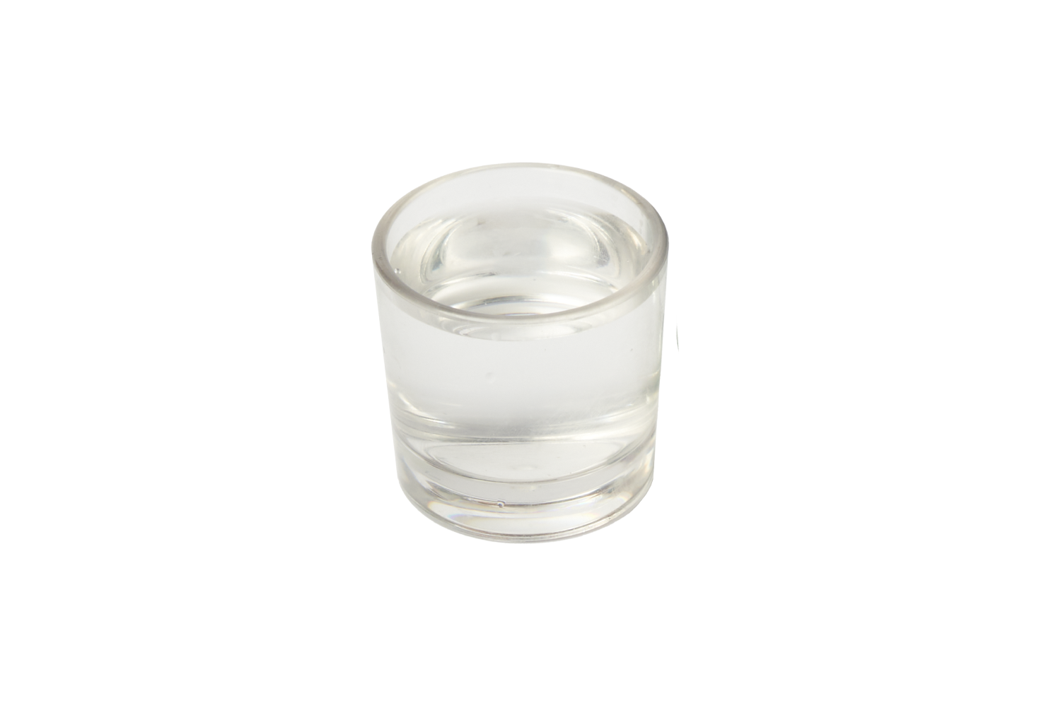 Shot de licor blanco transparente